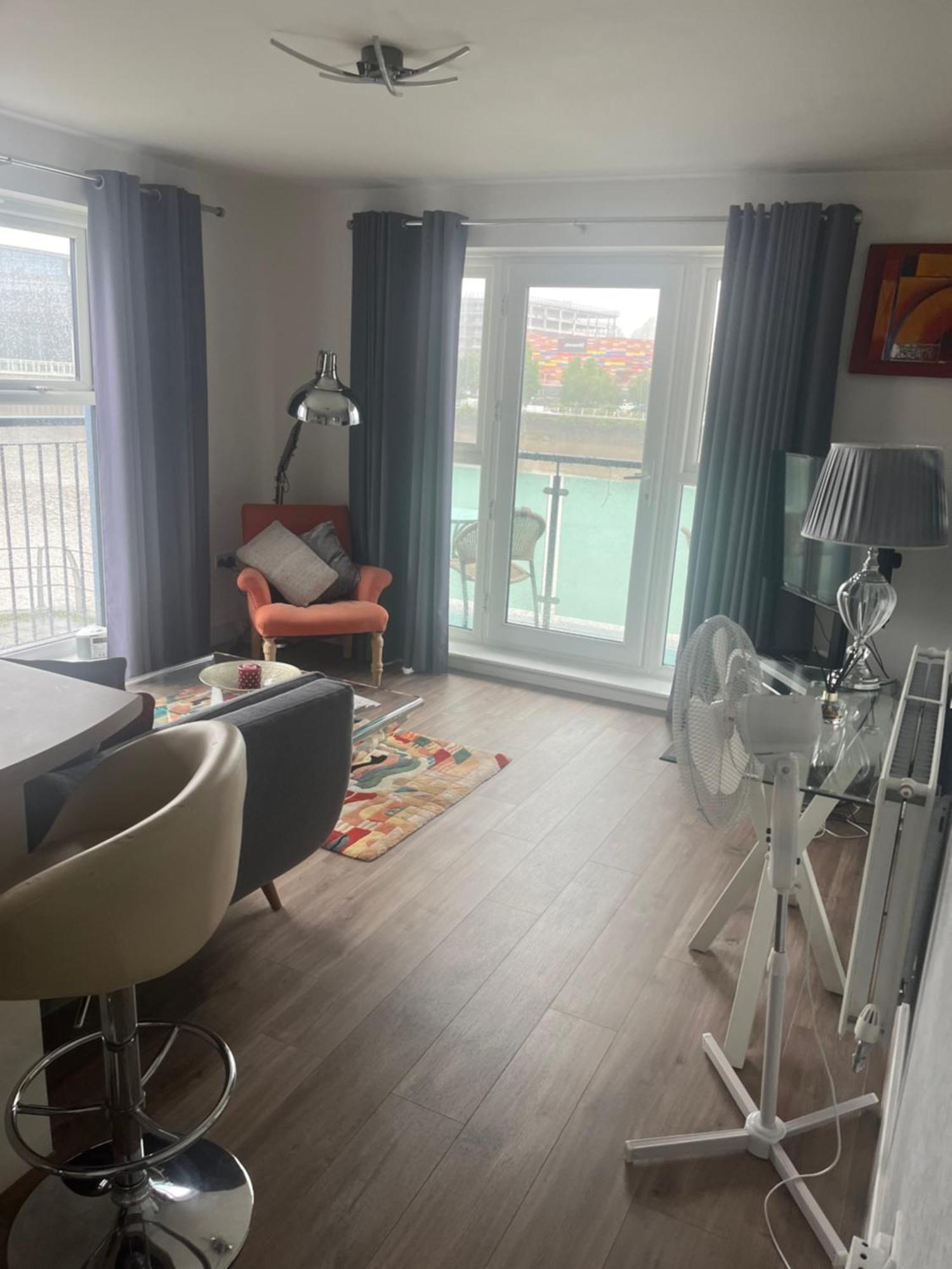 Luxury Riverside 2 Bedroomed Apartment With Balcony Ньюпорт Екстер'єр фото