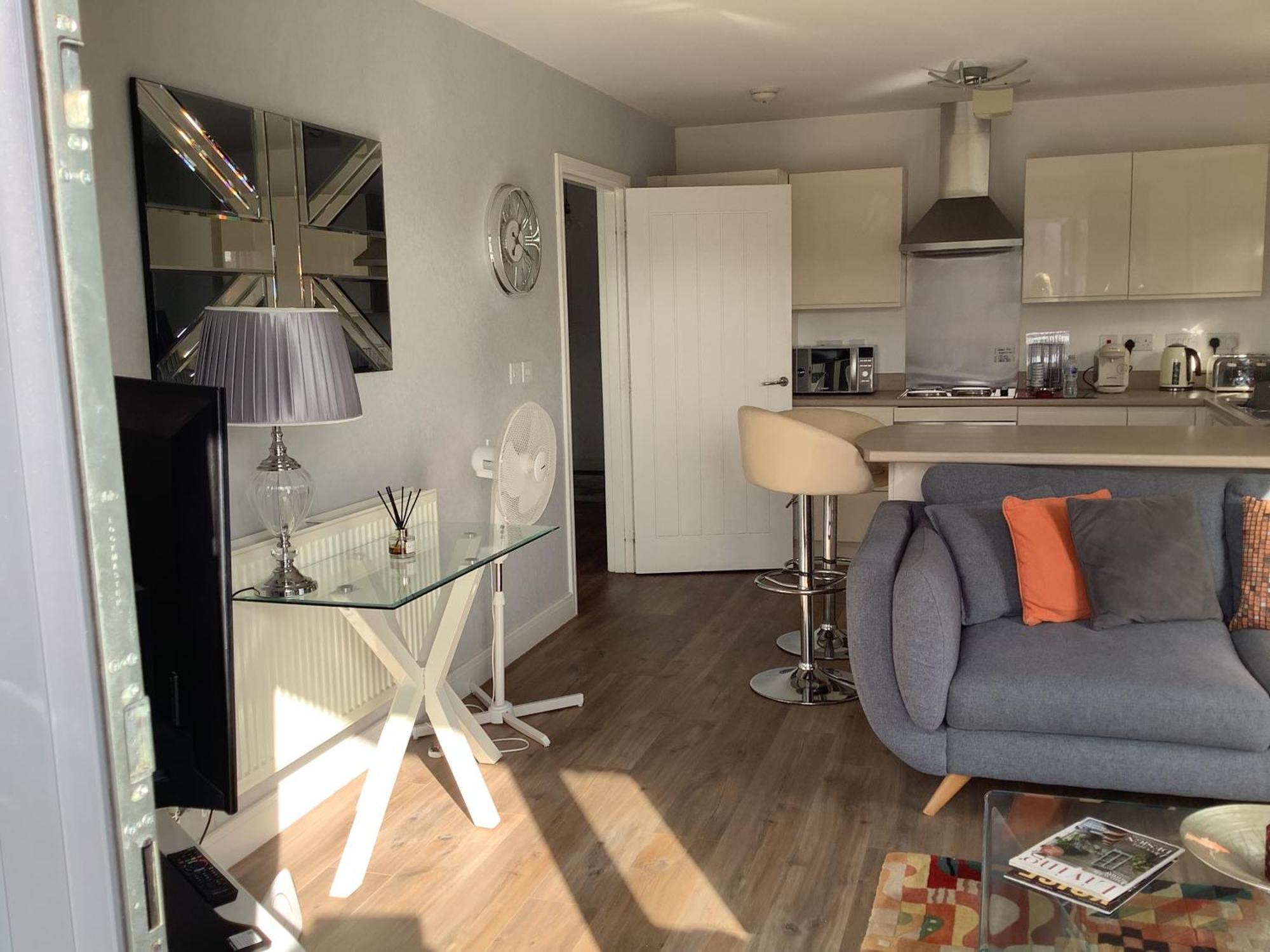 Luxury Riverside 2 Bedroomed Apartment With Balcony Ньюпорт Екстер'єр фото